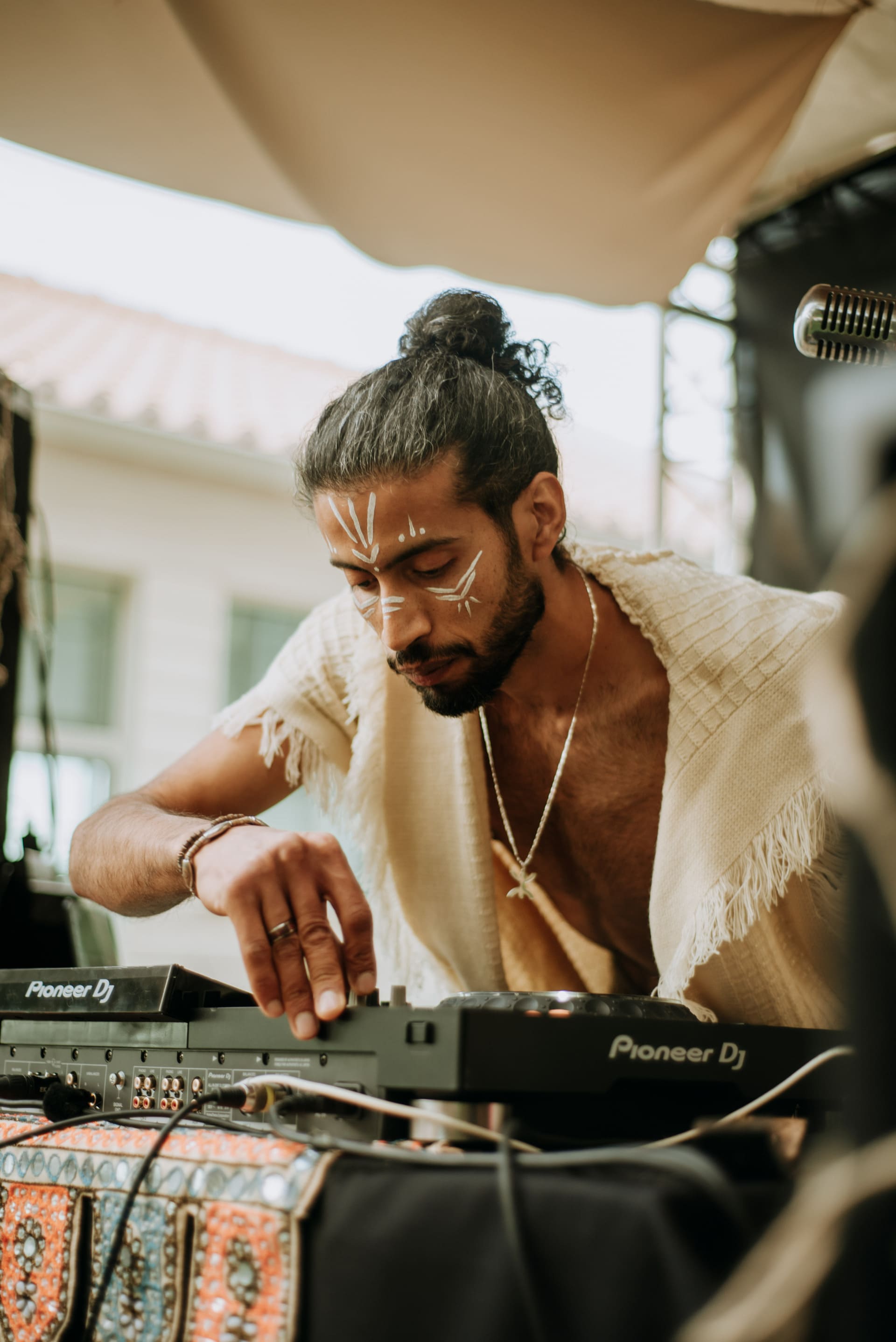 DJ Mahdi